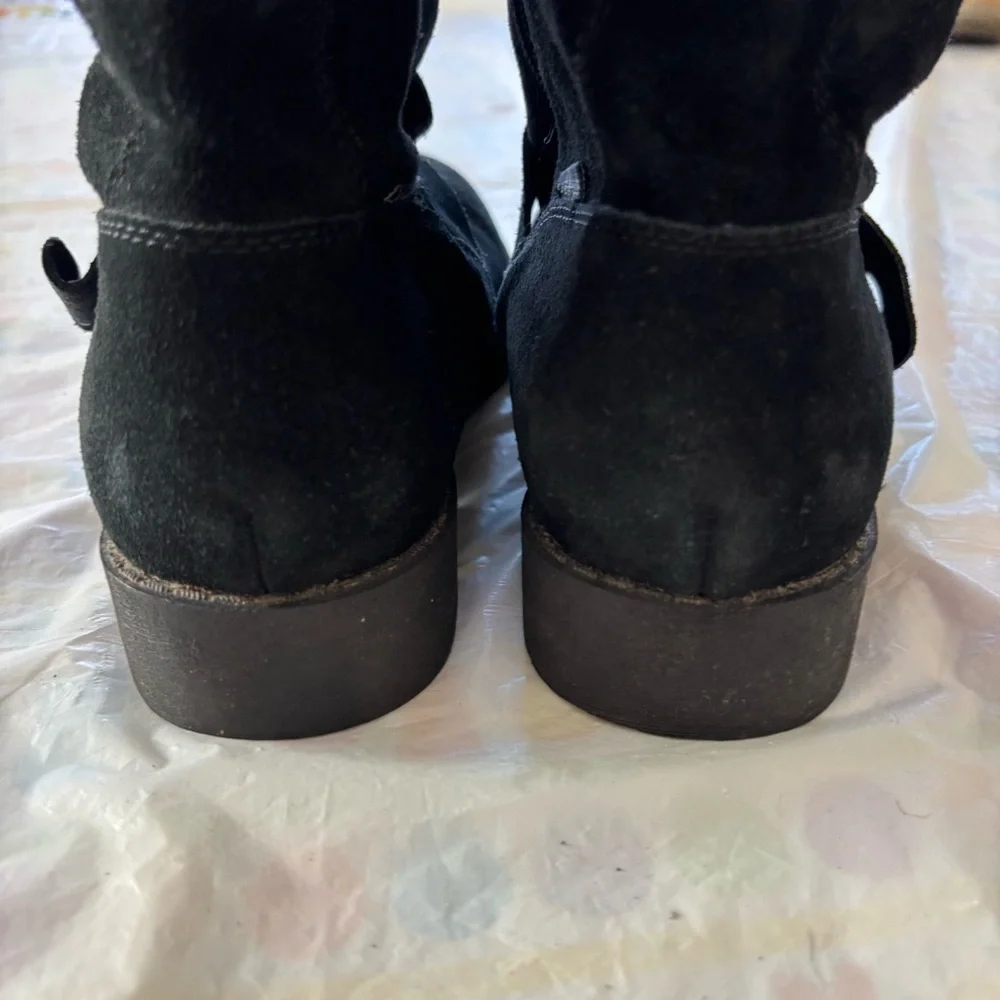 London Fog Nikki Cozy Winter Black Boots Berber lined. SZ 7 M Worn 1X Indoors